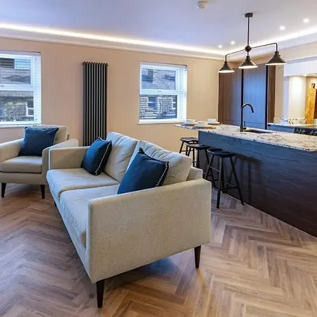 Cheltenham Loft Daire Harrogate